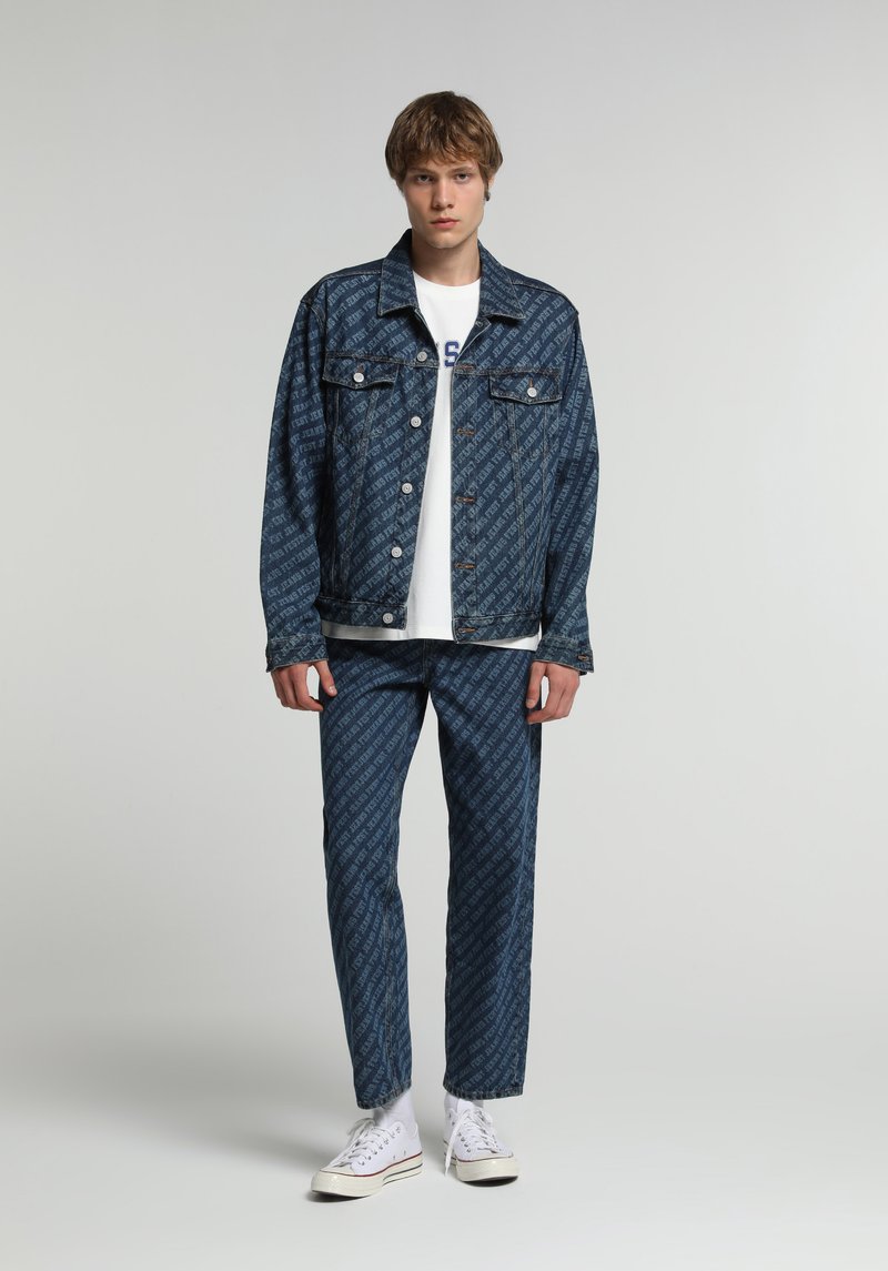 Oversize Fit Düğmeli Astarsız Erkek Mid İndigo Denim Ceket