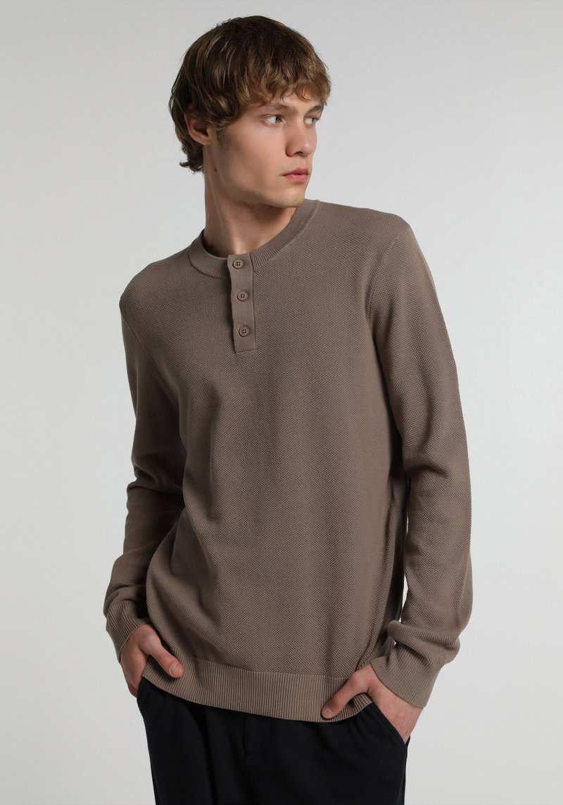 Regular Fit Placket Neck Düz Erkek Kahverengi Kazak