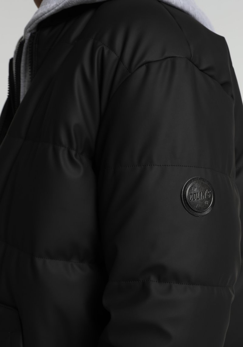 Regular Fit Kapüşonlu Fermuarlı Astarlı  Erkek Siyah Mont Pu