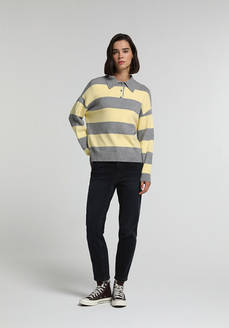 Regular Fit Polo Yaka Çizgili Kadın Gri Kazak