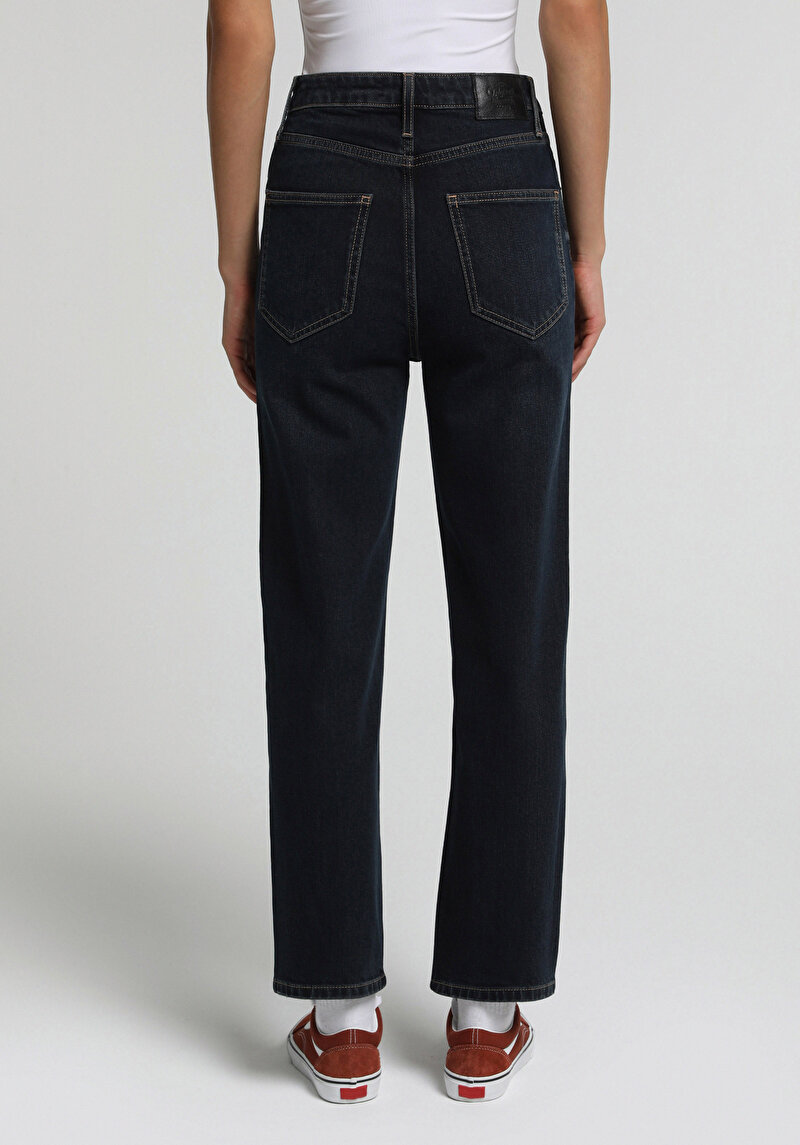 Slim Tapered Fit   Kadın Over Dyed Denim Jean Pantolon