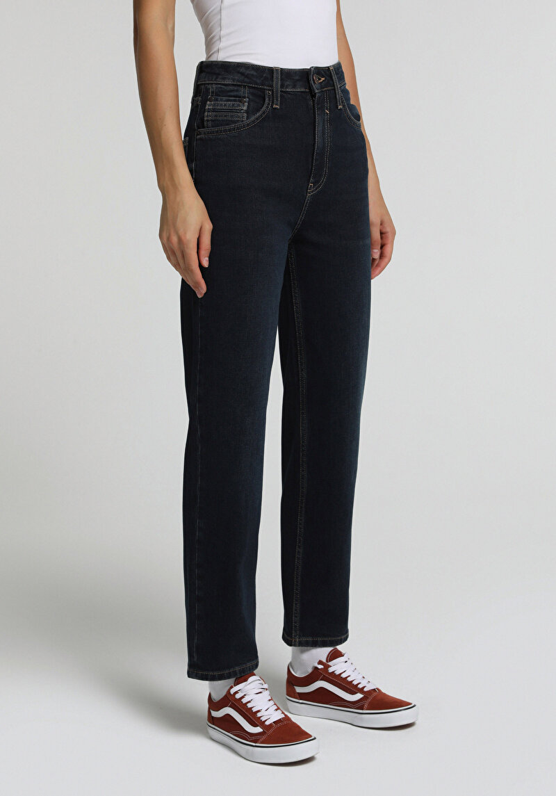 Slim Tapered Fit Kadın Over Dyed Denim Jean Pantolon