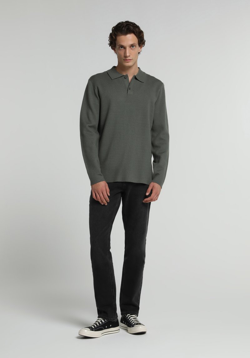 Regular Fit Polo Yaka Jakarlı Erkek Yeşil Kazak