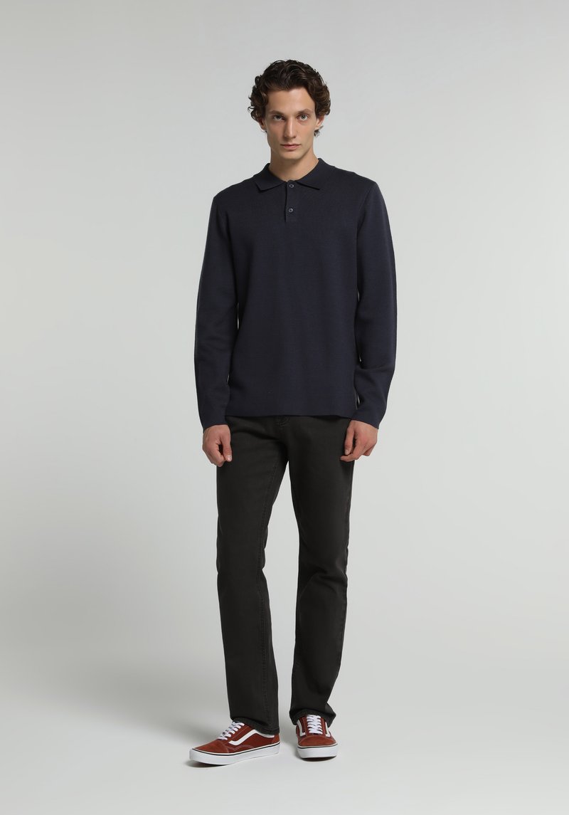 Regular Fit Polo Yaka Jakarlı Erkek Lacivert Kazak