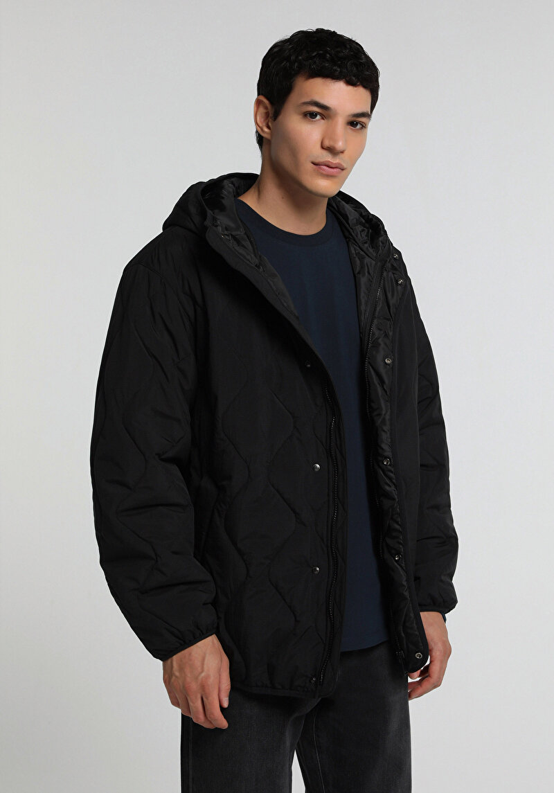 Oversize Fit Kapüşonlu Fermuarlı Astarlı  Erkek Siyah Mont