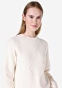 thumb-Regular Fit V Yaka  Kadın Ekru Kazak