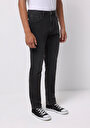 thumb-Straight Fit Düşük Bel Düz Paça Erkek Siyah Jean Pantolon