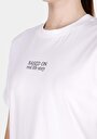 thumb-Regular Fit Yuvarlak Yaka Baskılı Kadın Beyaz Kısa Kol Tişört