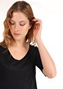 thumb-Slim Fit V Yaka  Kadın Siyah Kısa Kol Tişört