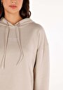 thumb-Comfort Fit Kapüşonlu Baskılı Kadın Bej Sweatshirt