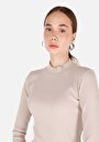 thumb-Slim Fit Dik Yaka Düz Kadın Bej Uzun Kol Tişört