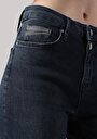 thumb-Slim Fit Orta Bel Düz Paça Kadın İndigo Jean Pantolon