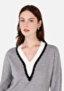 thumb-Regular Fit V Yaka  Kadın Gri Kazak