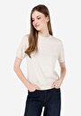 thumb-Regular Fit Pamuk Karışımlı Yuvarlak Yaka Kadın Ekru Kısa Kol Kazak