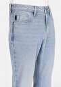 thumb-Regular Fit Orta Bel Daralan Paça Erkek Light İndigo Cepli Denim Jean Pantolon