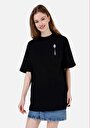 thumb-Comfort Fit Yuvarlak Yaka Baskılı Kadın Siyah Cepsiz Kısa Kol Tişört