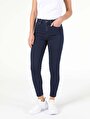 super-slim-fit-yuksel-bel-dar-paca-kadin-denim-jean-pantolon