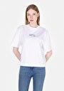 thumb-Regular Fit Örme Yuvarlak Yaka Baskılı Kadın Beyaz Kısa Kol Tişört