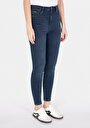 thumb-Skinny Fit   Kadın İndigo Jean Pantolon