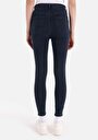 thumb-Skinny Fit Yüksel Bel Dar Paça Cepli Kadın Koyu İndigo Jean Pantolon