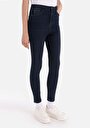 thumb-Skinny Fit Yüksek Bel Dar Paça Kadın Denim Jean Pantolon