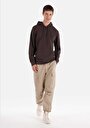 comfort-fit-orta-bel-duz-paca-erkek-bej-pantolon