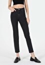 thumb-Slim Fit Orta Bel Düz Paça Kadın Siyah Jean Pantolon