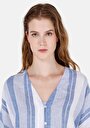 thumb-Regular Fit V Yaka Çizgili Kadın Mavi Kısa Kol Gömlek