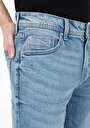 thumb-Straight Fit Düşük Bel Erkek Light İndigo Denim Cepli Jean Şort