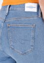 thumb-Skinny Fit Orta Bel Dar Paça Kadın İndigo Jean Pantolon