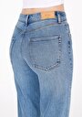 thumb-Straight Fit Kadın Light İndigo Denim Jean Fermuarlı Pantolon