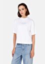 thumb-Regular Fit Yuvarlak Yaka Baskılı Kadın Beyaz Kısa Kol Tişört
