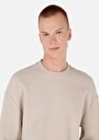thumb-Comfort Fit Yuvarlak Yaka Jakarlı Erkek Bej Uzun Kol Tişört