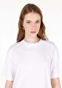 thumb-Regular Fit Yuvarlak Yaka  Kadın Beyaz Kısa Kol Tişört