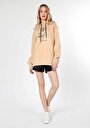 thumb-Oversize Fit Kapüşonlu Baskılı Kadın Bej Sweatshirt