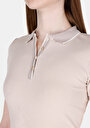 thumb-Slim Fit Polo Yaka Düz Kadın Bej Kısa Kol Tişört