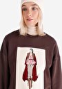 thumb-Regular Fit Yuvarlak Yaka Baskılı Kadın Kahverengi Sweatshirt