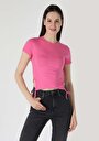 slim-fit-yuvarlak-yaka-kadin-pembe-kisa-kol-tisort