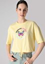 thumb-Regular Fit Pamuklu Yuvarlak Yaka Baskılı Kadın Sarı Kısa Kol Tişört