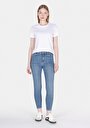 thumb-Skinny Fit   Kadın İndigo Jean Pantolon