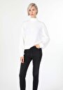 thumb-Regular Fit Yarım Balıkçı Yaka Düz Kadın Beyaz Uzun Kol Tişört