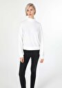 thumb-Regular Fit Yarım Balıkçı Yaka Düz Kadın Beyaz Uzun Kol Tişört