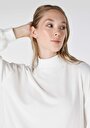 thumb-Regular Fit Yarım Balıkçı Yaka Düz Kadın Beyaz Uzun Kol Tişört