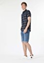 regular-fit-shirt-neck-erkek-lacivert-kisa-kol-gomlek-cl1058646