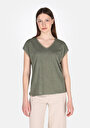 regular-fit-v-yaka-duz-kadin-yesil-kolsuz-tisort