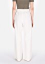 thumb-Regular Fit Yüksel Bel Geniş Paça Cepli Kadın Beyaz Pantolon