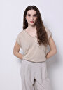 thumb-Regular Fit V Yaka Düz Kadın Bej Kolsuz Tişört