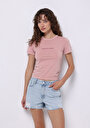 thumb-Slim Fit Yuvarlak Yaka Baskılı Kadın Pembe Kısa Kol Tişört