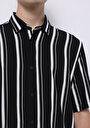 thumb-Viskozlu Regular Fit Shirt Neck Çizgili Erkek Siyah Kısa Kol Gömlek
