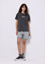 thumb-Regular Fit Yuvarlak Yaka Baskılı Kadın Antrasit Kısa Kol Tişört